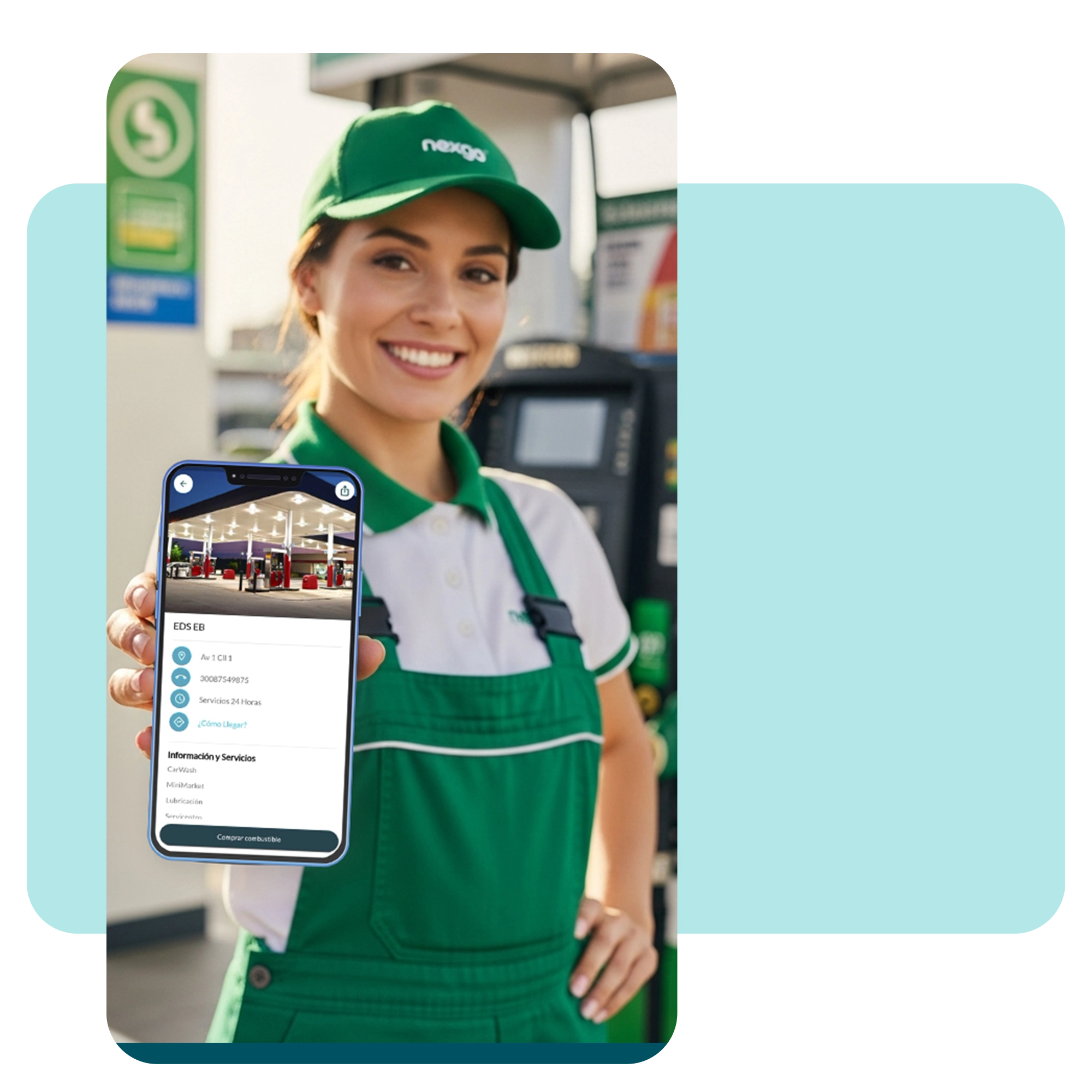 Colaboradora de una estación de servicio sonriente, sosteniendo un smartphone que muestra la interfaz de la app corporativa de Zencillo Revolution para clientes y flotas.